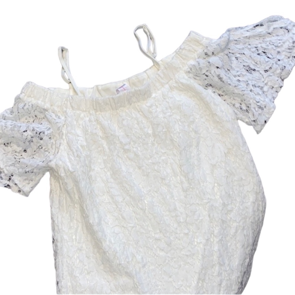 💐🤍 No Boundaries White Floral Lace Off Shoulder Blouse 🌊 - Picture 4 of 4